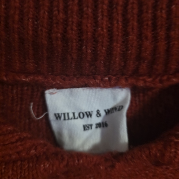 Elegant Red Cable Knit Turtleneck Sweater - Picture 4 of 12